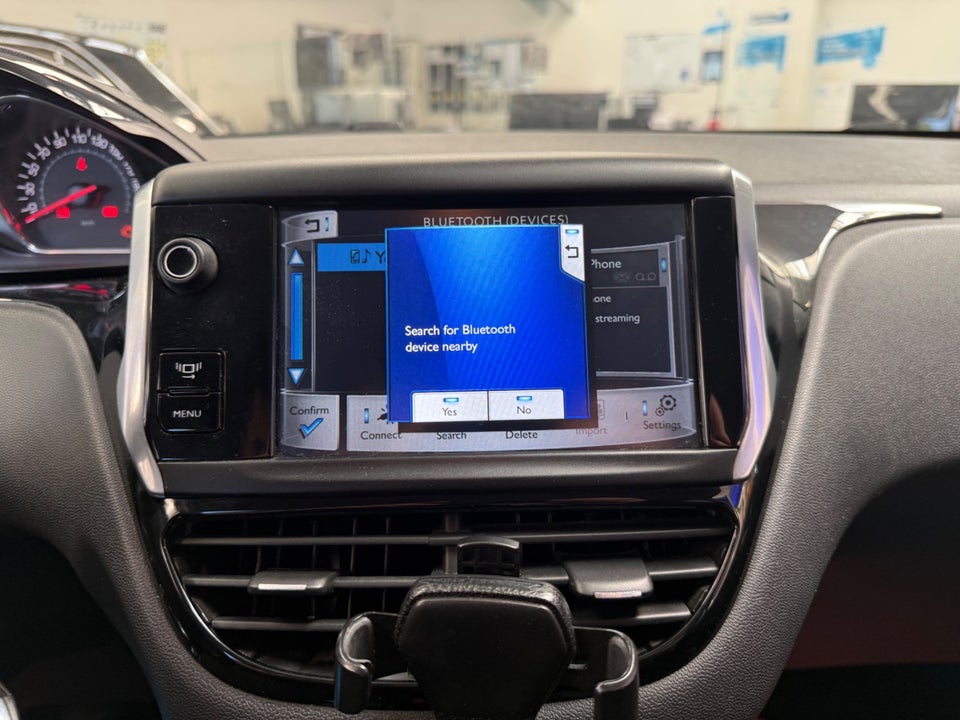 Peugeot 208 1,2 VTi Active 5d