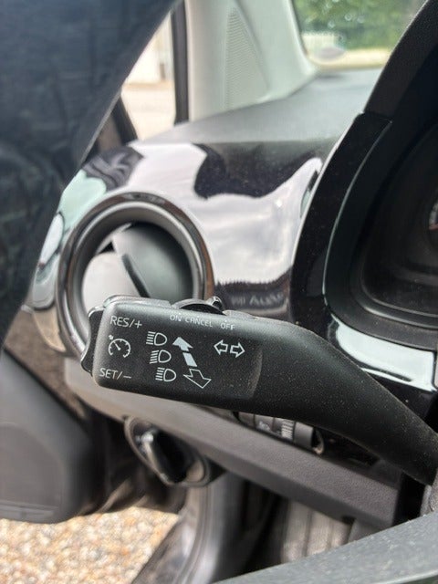 VW Up! 1,0 60 Black Up! 5d