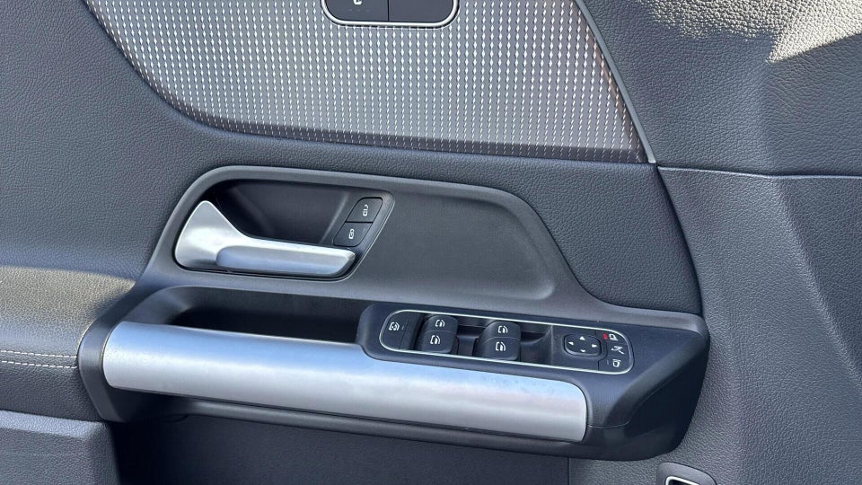 Mercedes EQA250 Progressive 5d