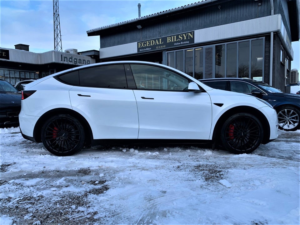Tesla Model Y Performance AWD 5d