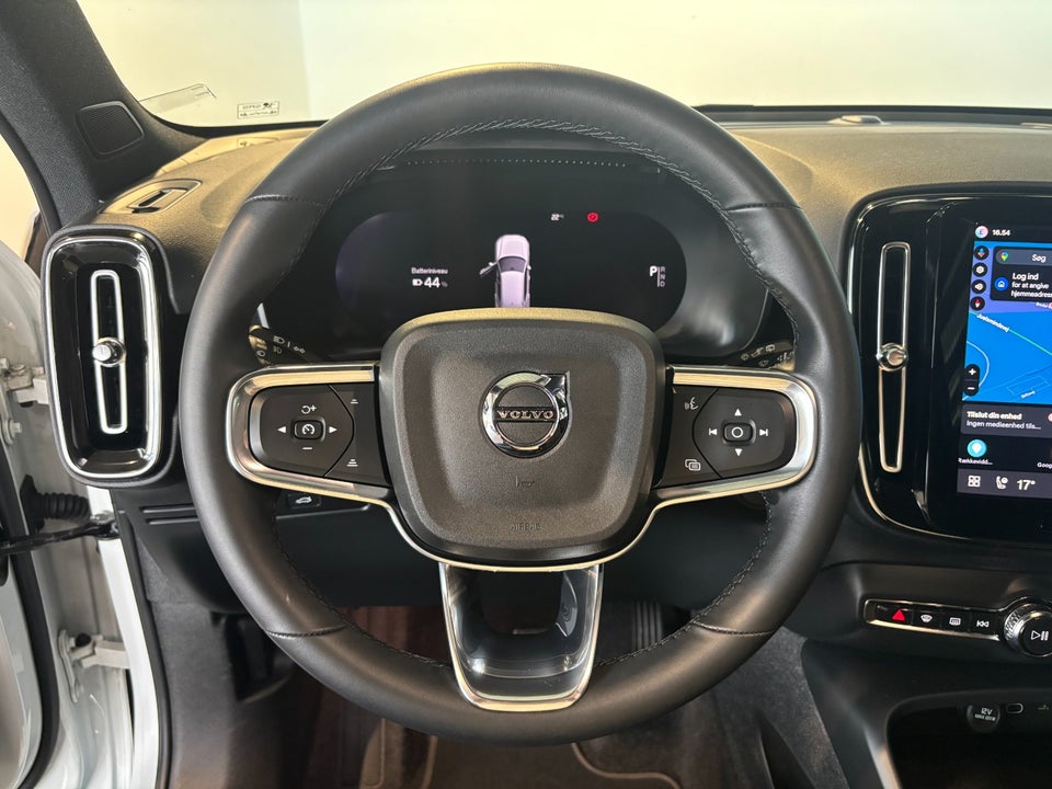 Volvo XC40 ReCharge Extended Range Plus 5d