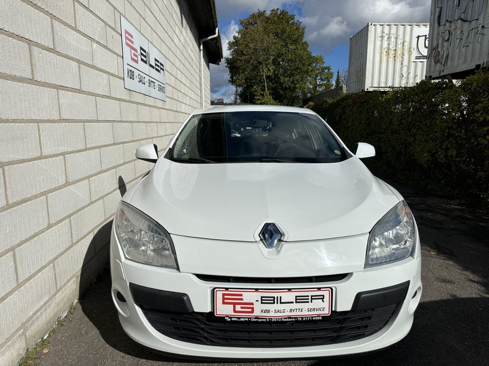 Renault Megane III 1,6 110 Authentique Sport Tourer 5d