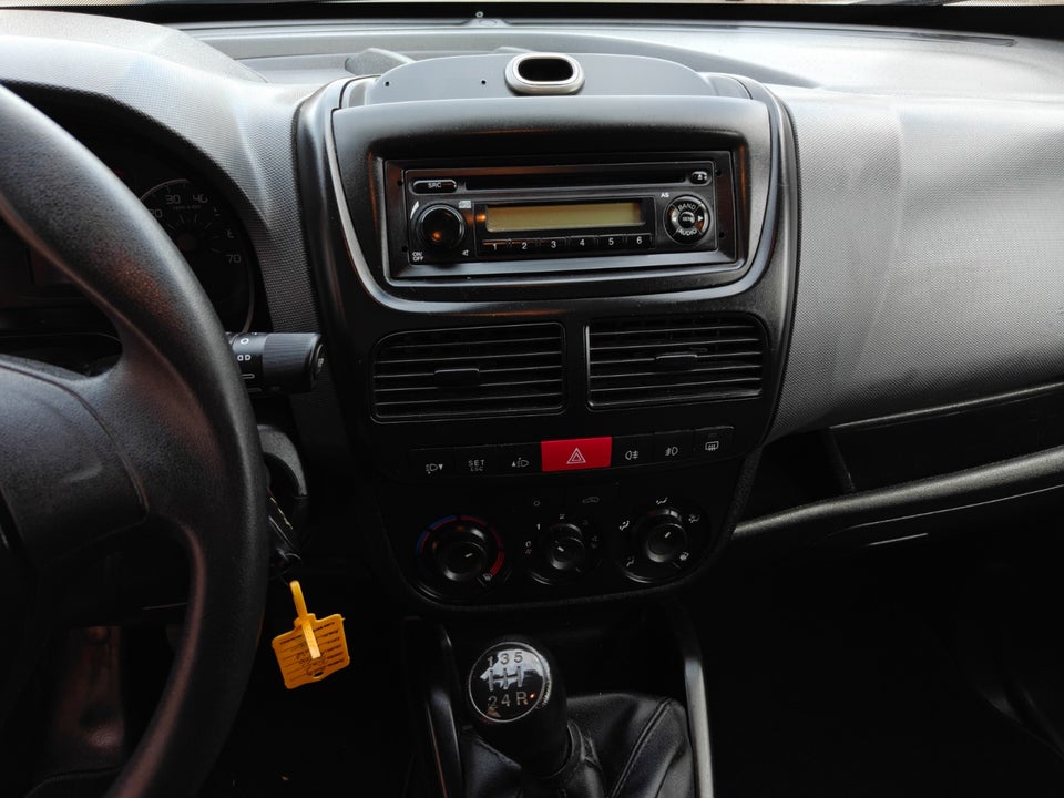 Fiat Doblò Cargo 1,3 MJT Basic L1 4d