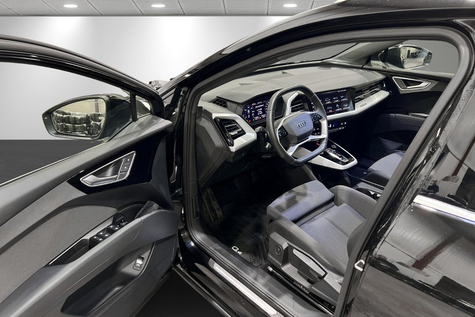 Audi Q4 e-tron 45 Progress 5d