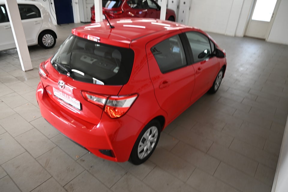 Toyota Yaris 1,0 VVT-i T2 5d