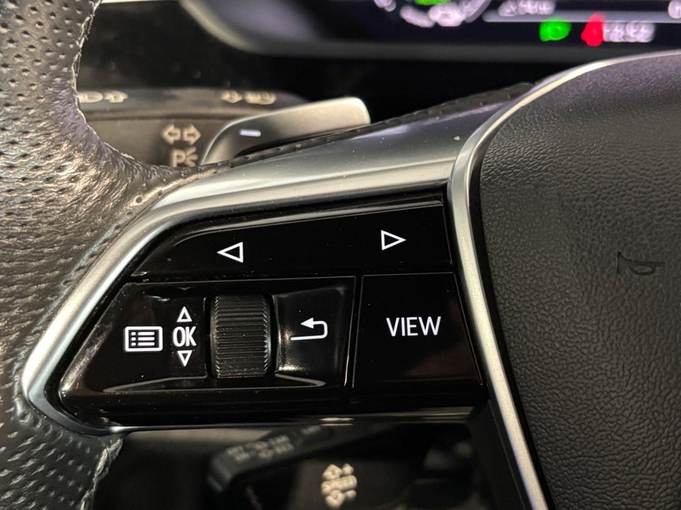 Audi e-tron 55 S-line quattro 5d