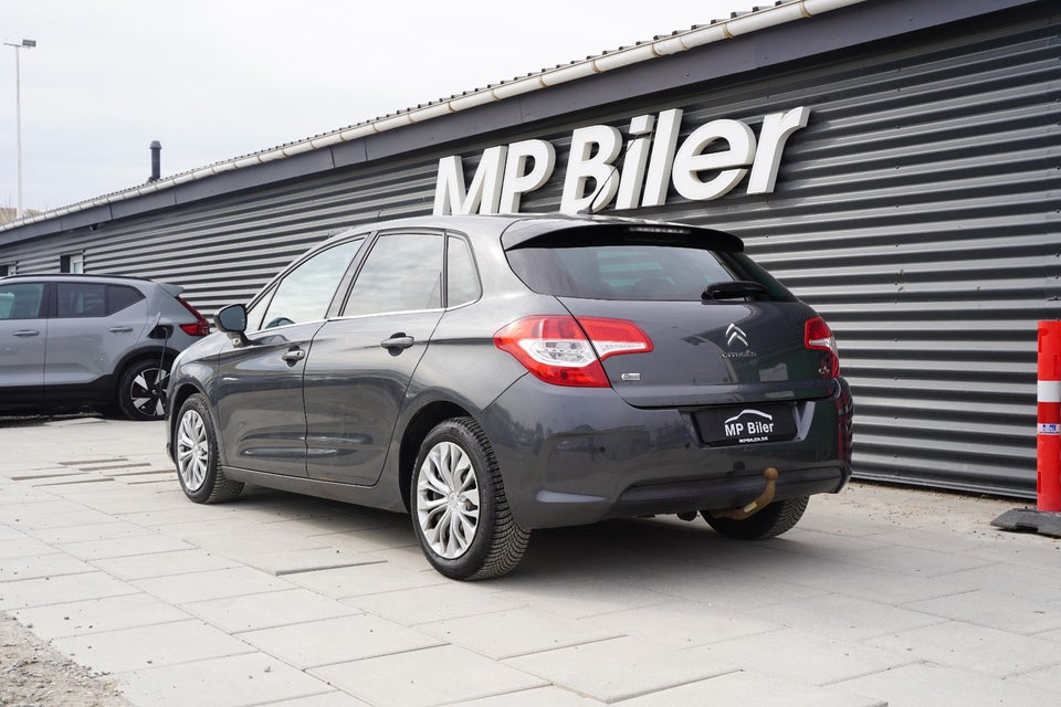 Citroën C4 1,6 e-HDi 112 Exclusive E6G 5d