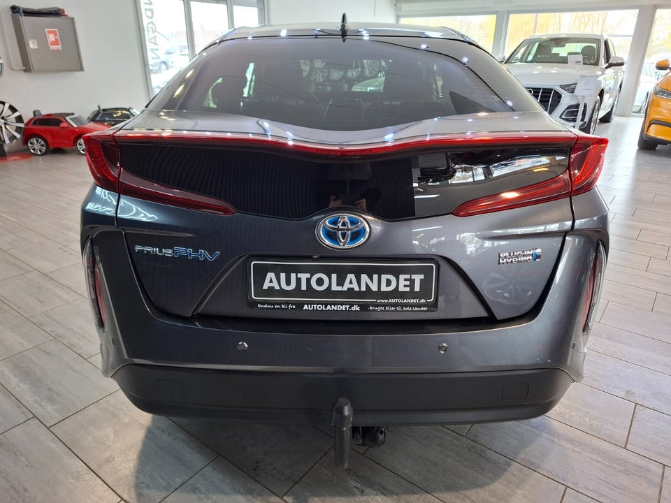 Toyota Prius 1,8 Plug-in Hybrid H4 MDS 5d