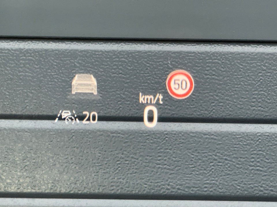 Ford Explorer 77 Premium Extended Range 5d