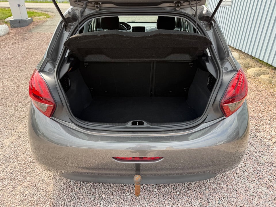 Peugeot 208 1,2 VTi 82 Allure 5d