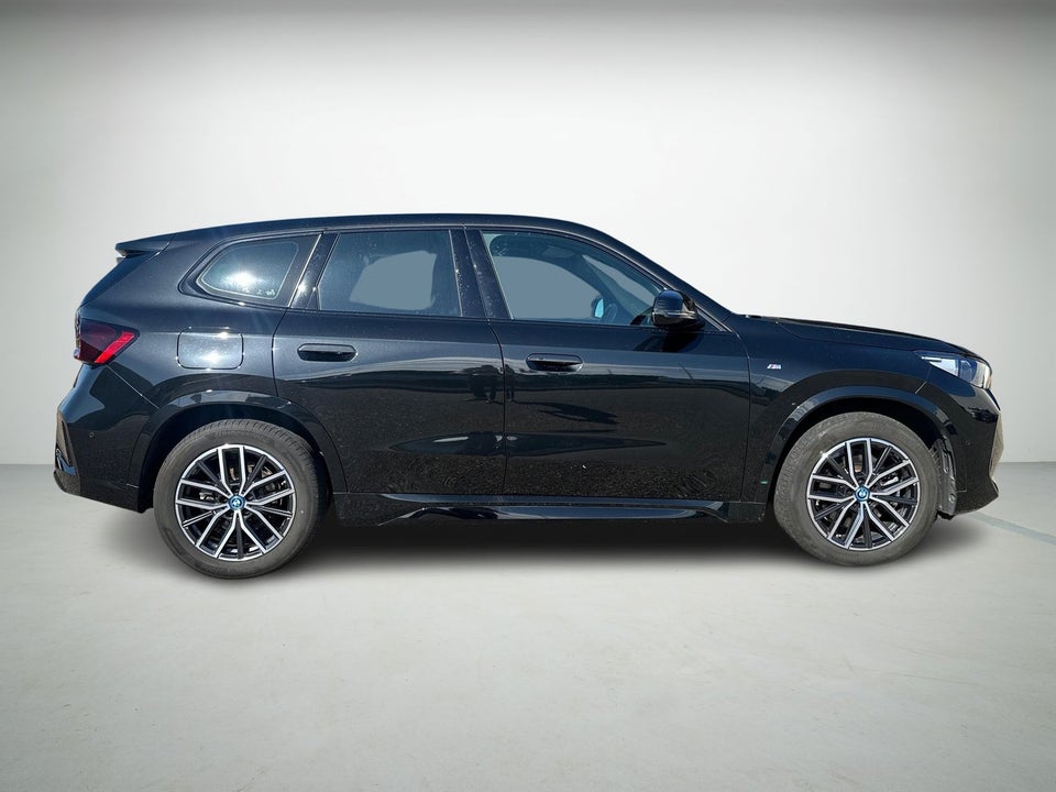 BMW iX1 xDrive30 M-Sport 5d