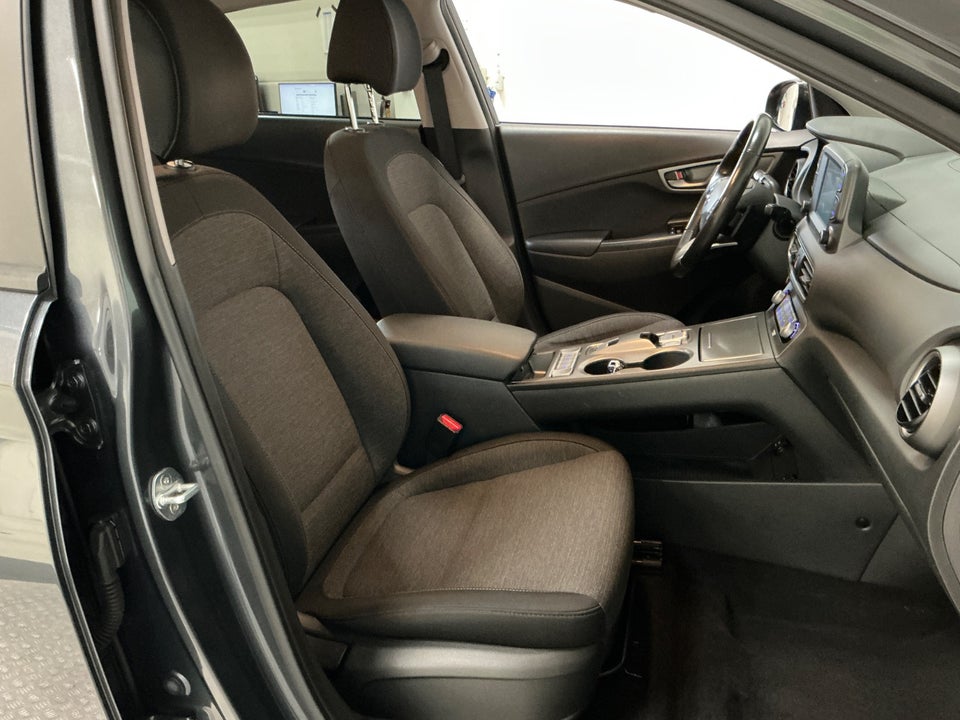 Hyundai Kona 64 EV Advanced 5d