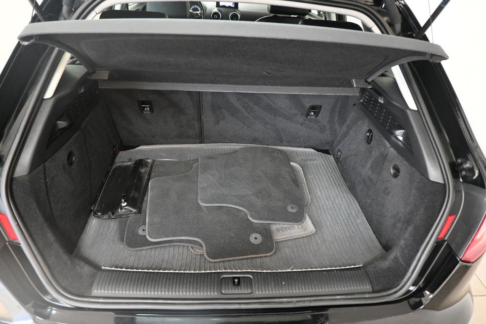 Audi A3 1,4 TFSi 150 Ambiente Sportback S-tr. 5d