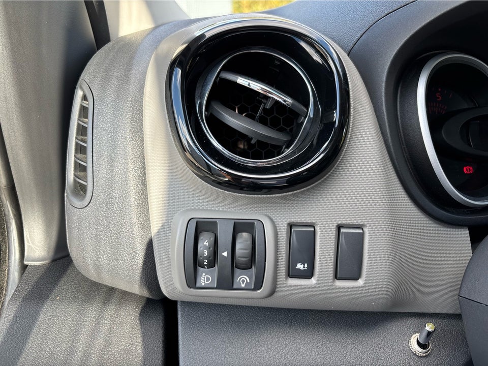 Nissan NV300 1,6 dCi 125 L1H1 Working Star