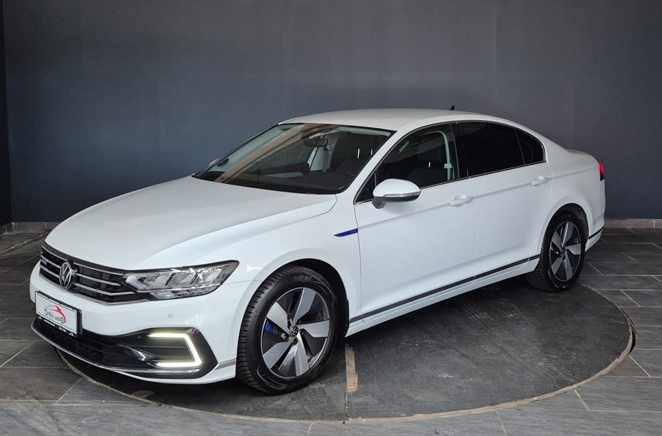 VW Passat 1,4 GTE DSG 4d