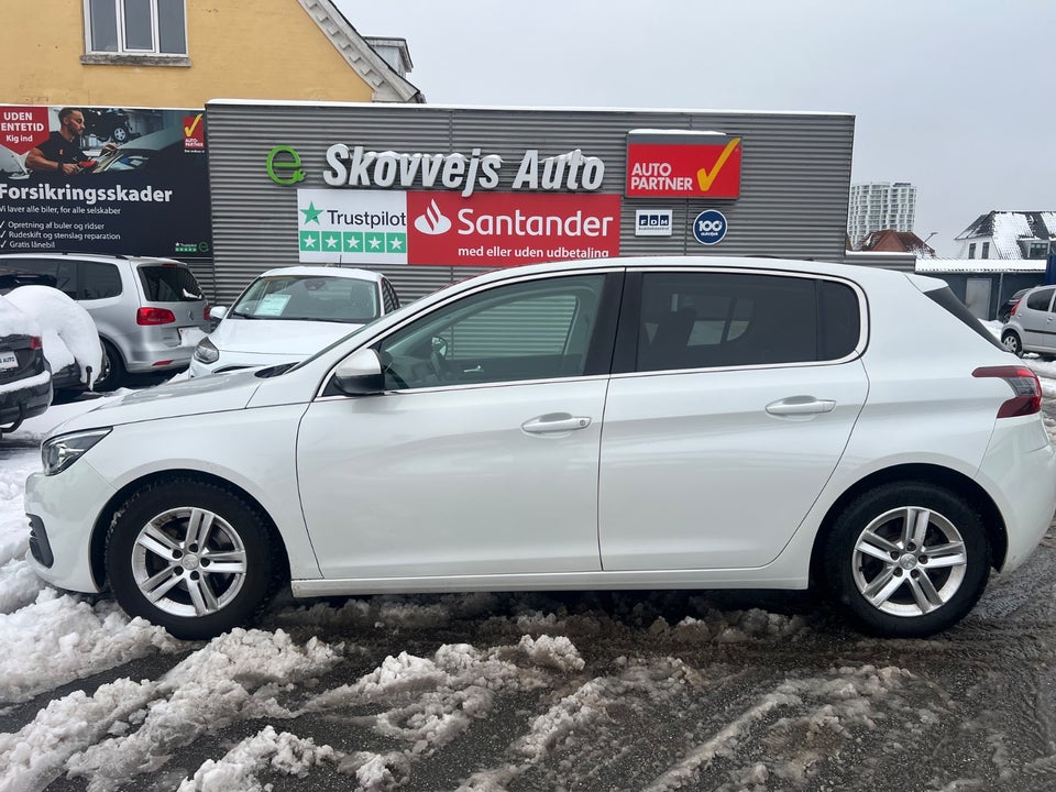 Peugeot 308 1,6 BlueHDi 120 Allure Sky 5d