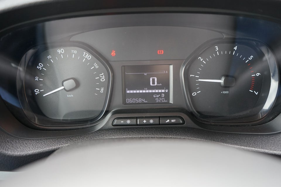 Toyota ProAce 2,0 D 120 Long Comfort Master 5d