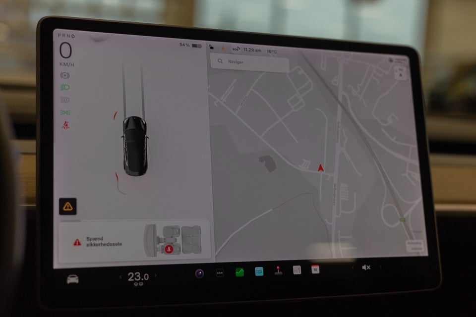 Tesla Model 3 Standard Range+ RWD 4d