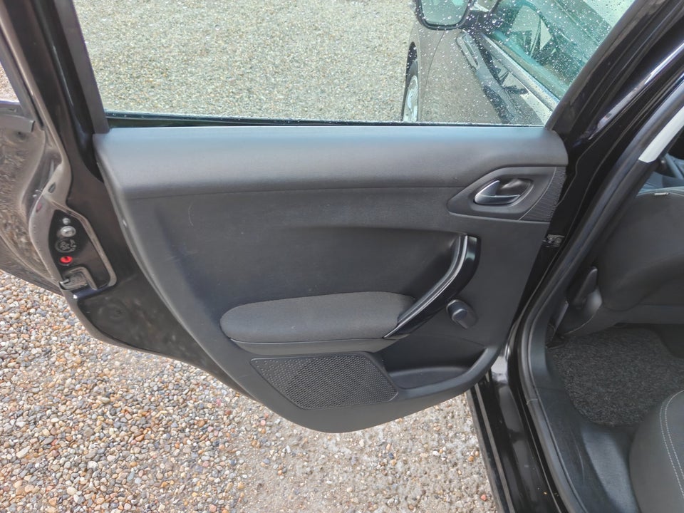 Peugeot 208 1,0 VTi Access Air 5d