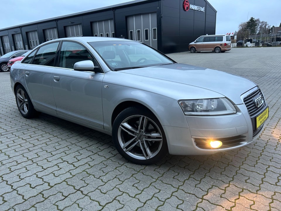 Audi A6 2,4 V6 Multitr. 4d