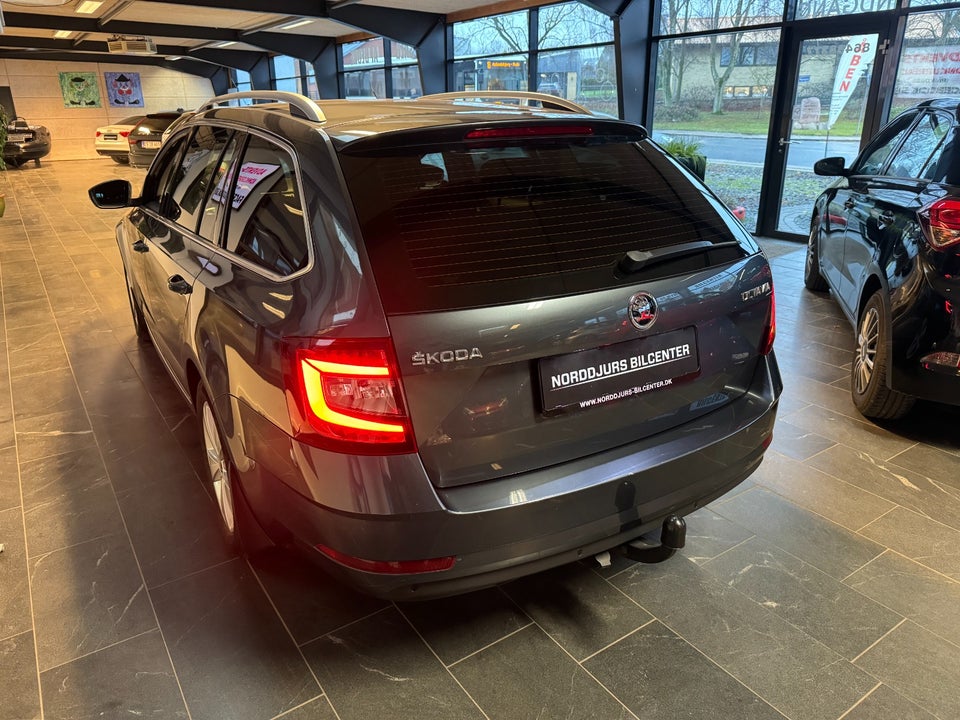 Skoda Octavia 1,8 TSi 180 Style Combi DSG 5d