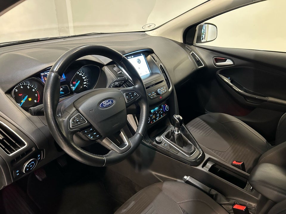 Ford Focus 1,0 SCTi 125 Titanium Fun stc. 5d