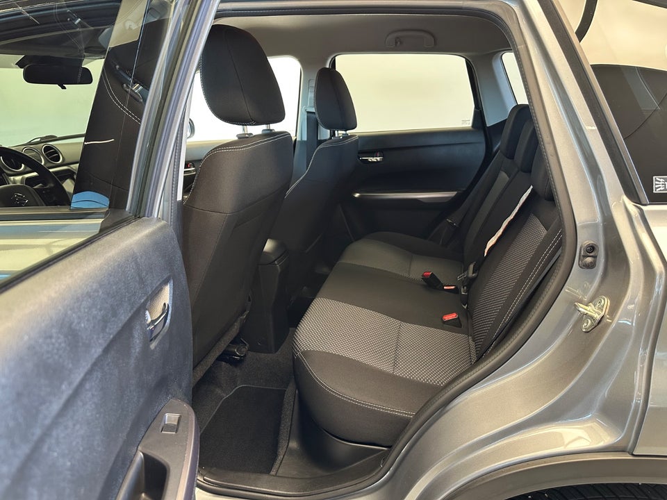 Suzuki Vitara 1,4 mHybrid Active 5d