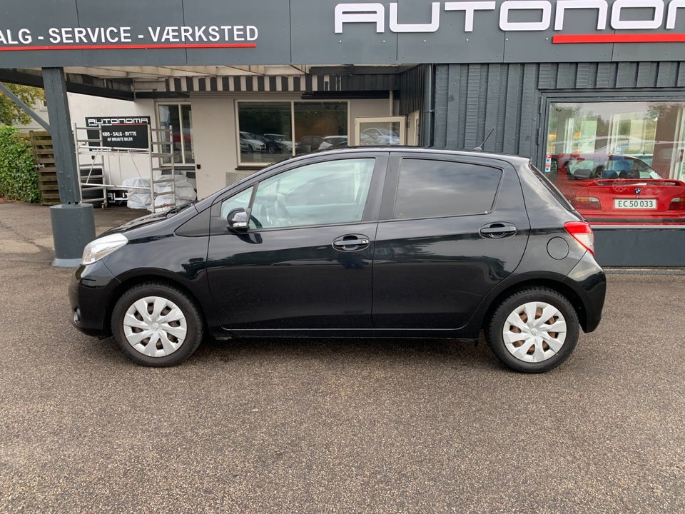 Toyota Yaris 1,0 VVT-i T1 5d
