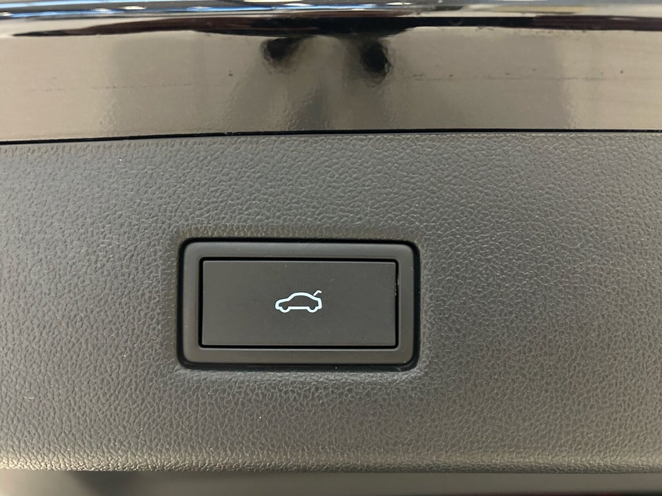 Ford Explorer 77 Select Extended Range 5d