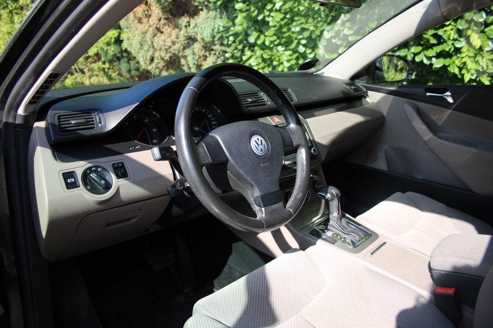 VW Passat 2,0 TDi 140 Comfortline Variant DSG 5d