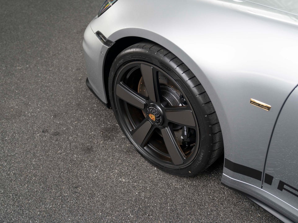 Porsche 911 Carrera GTS 3,6 Cabriolet Spirit 70 PDK 2d