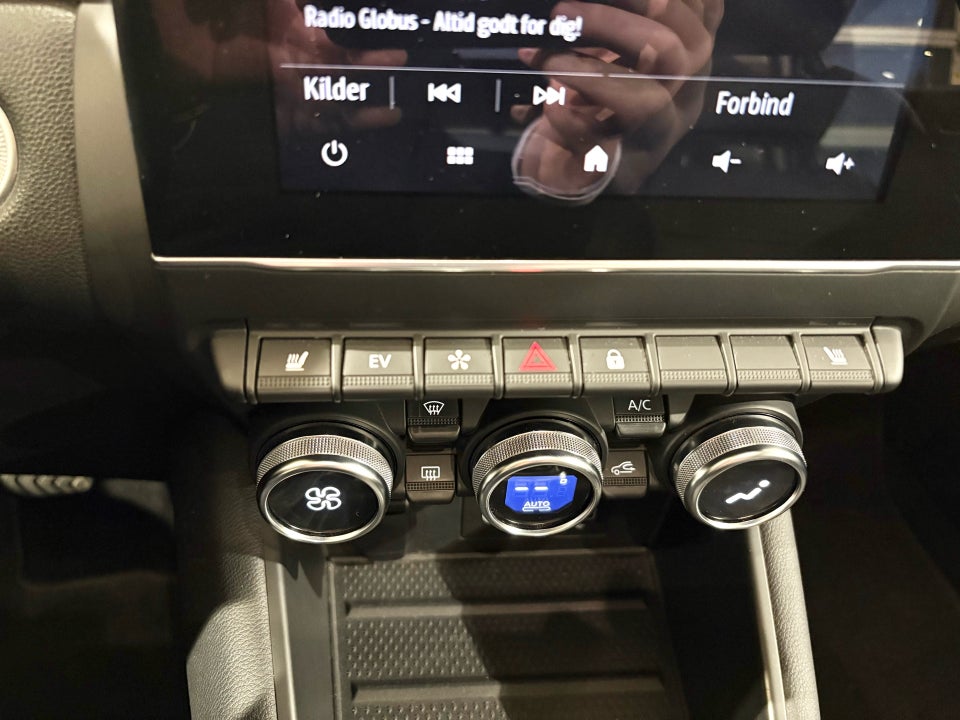 Renault Captur 1,6 E-Tech Intens 5d