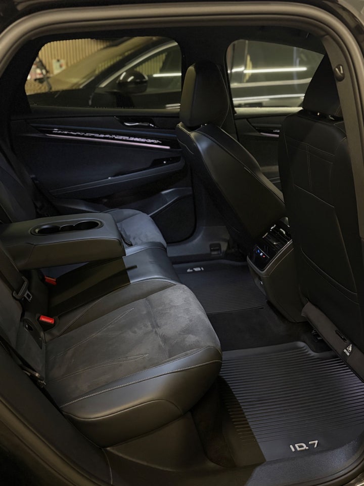 VW ID.7 77 Pro 5d