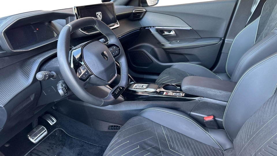 Peugeot e-2008 54 GT 5d