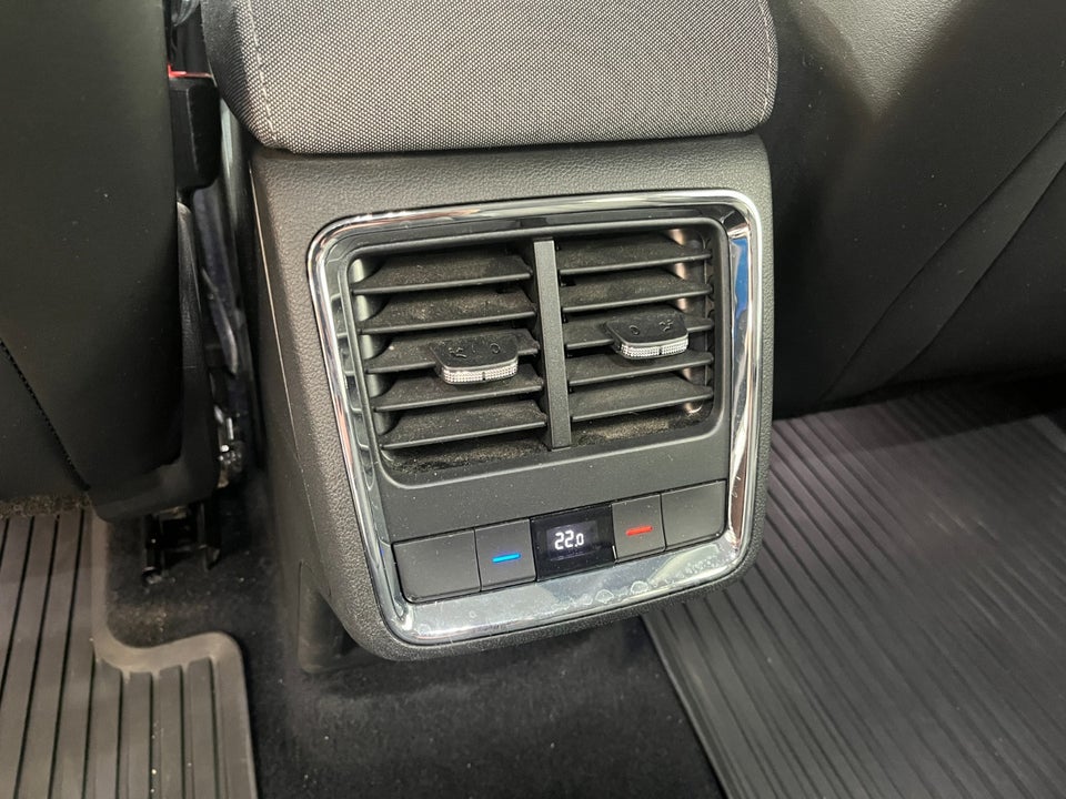 Skoda Enyaq 80 iV Loft 5d