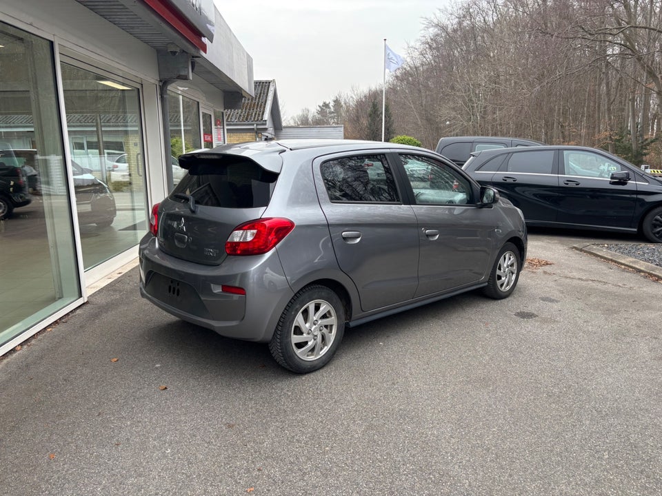 Mitsubishi Space Star 1,2 Invite+ CVT 5d