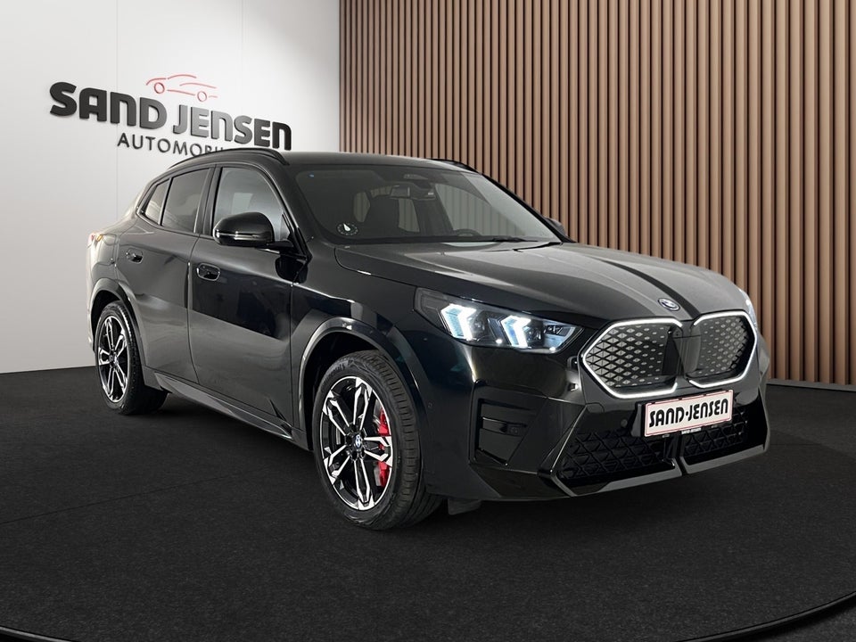 BMW iX2 xDrive30 Supercharged 5d