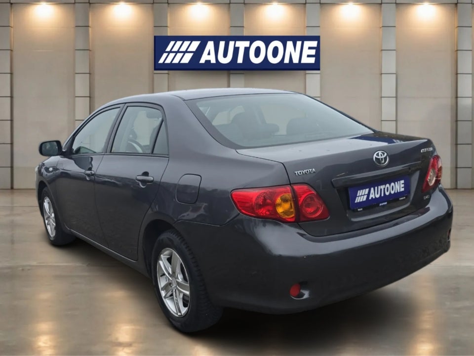 Toyota Corolla 1,4 D-4D Terra 4d