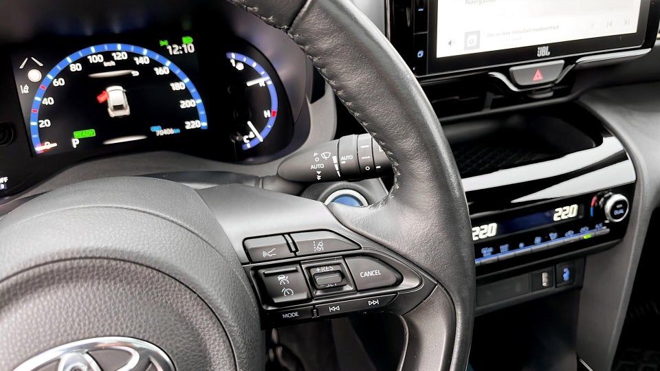 Toyota Yaris Cross 1,5 Hybrid Premier Edition e-CVT 5d