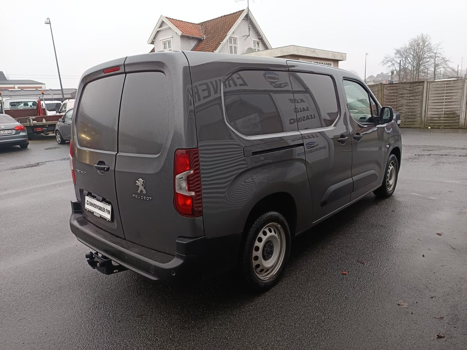 Peugeot Partner 1,5 BlueHDi 100 L2V2 Plus Van