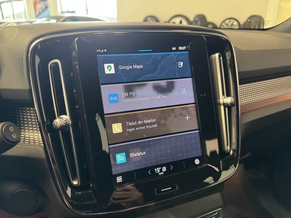 Volvo XC40 P8 ReCharge Twin R-Design 5d