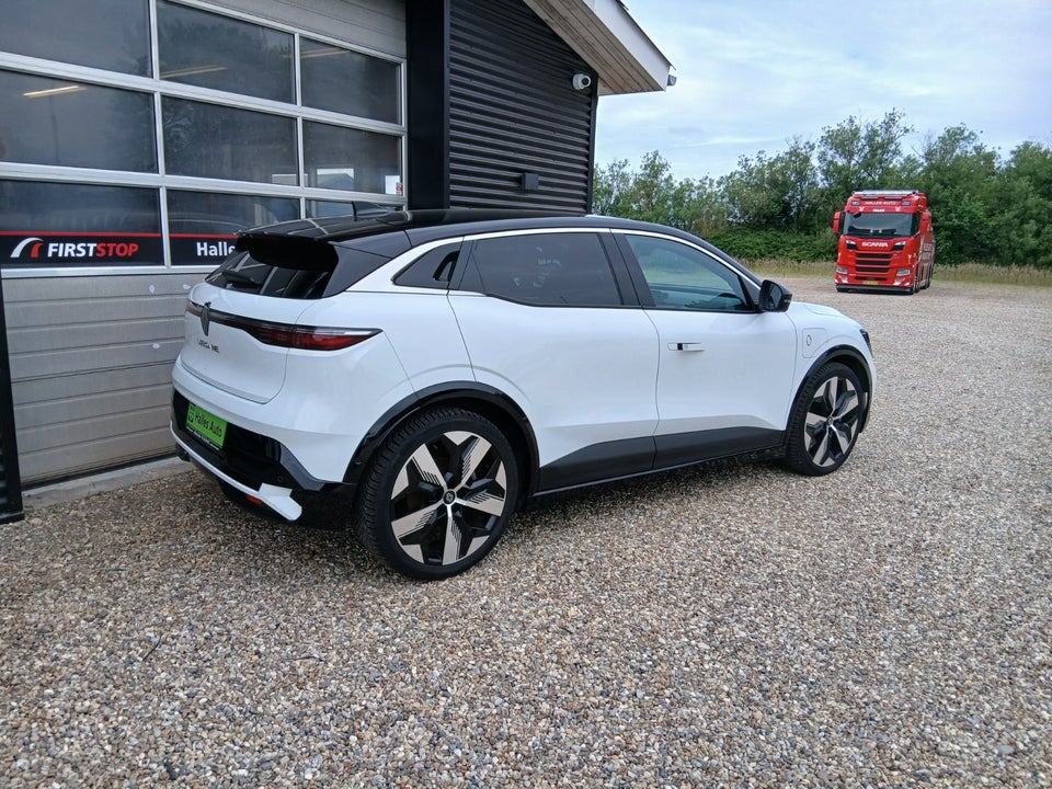 Renault Megane E-Tech 60 Techno 5d