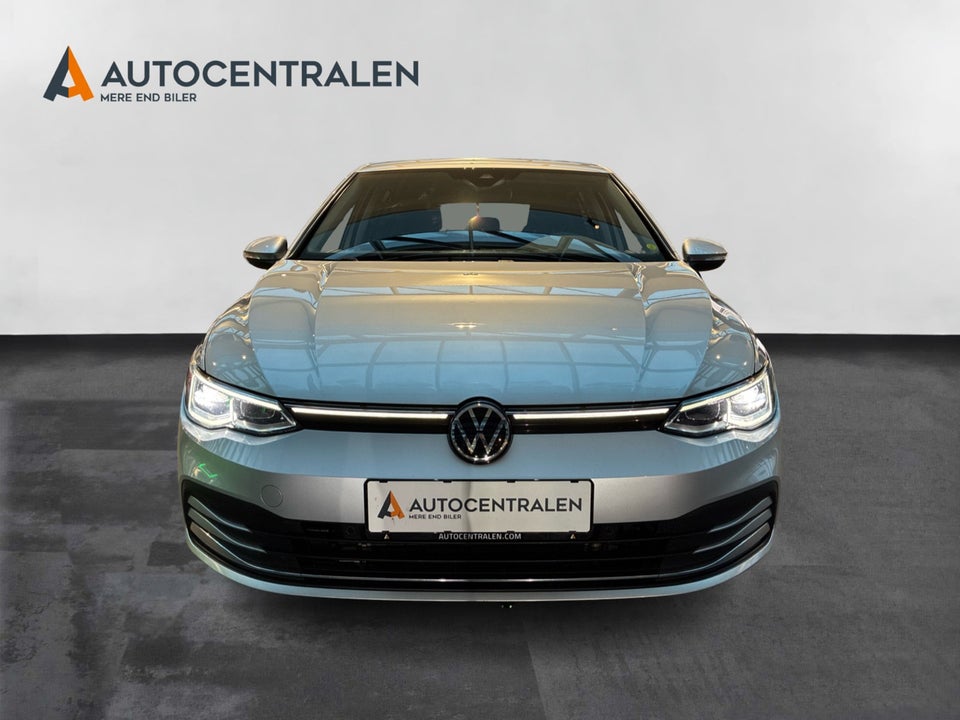 VW Golf VIII 1,4 eHybrid DSG 5d