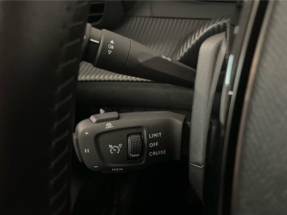 Peugeot 208 1,2 PureTech 100 Allure+ 5d