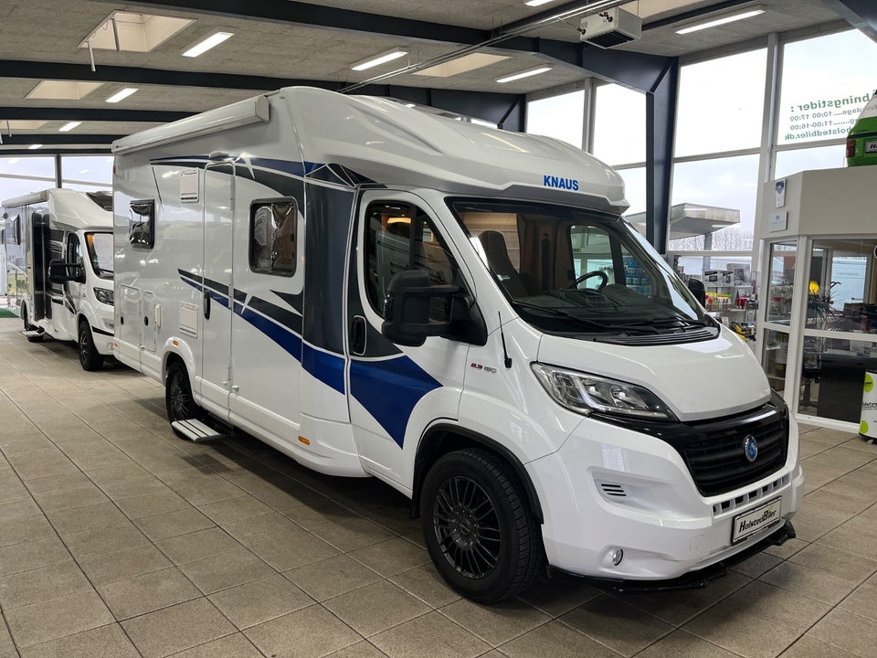 Fiat Knaus 2,3 650MF Live Wave aut. 2d