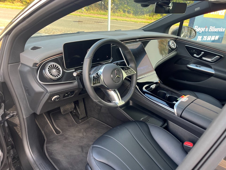 Mercedes EQE300 Electric Art 4d