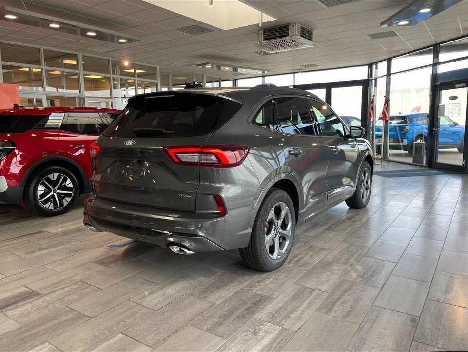 Ford Kuga 2,5 PHEV ST-Line X CVT 5d