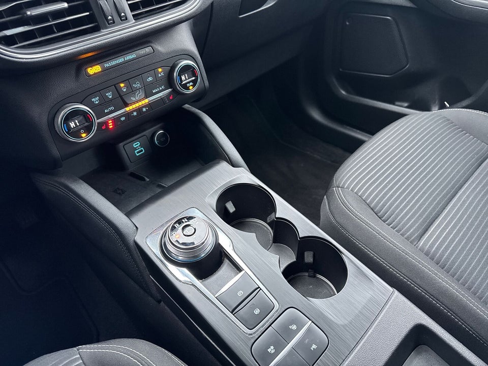 Ford Kuga 2,5 PHEV Titanium CVT 5d