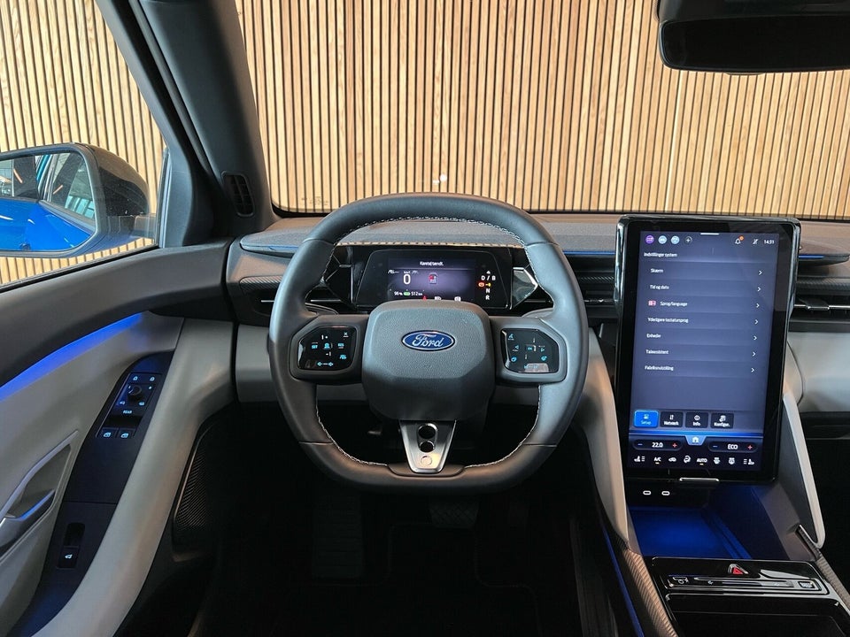 Ford Capri 77 Premium Extended Range 5d