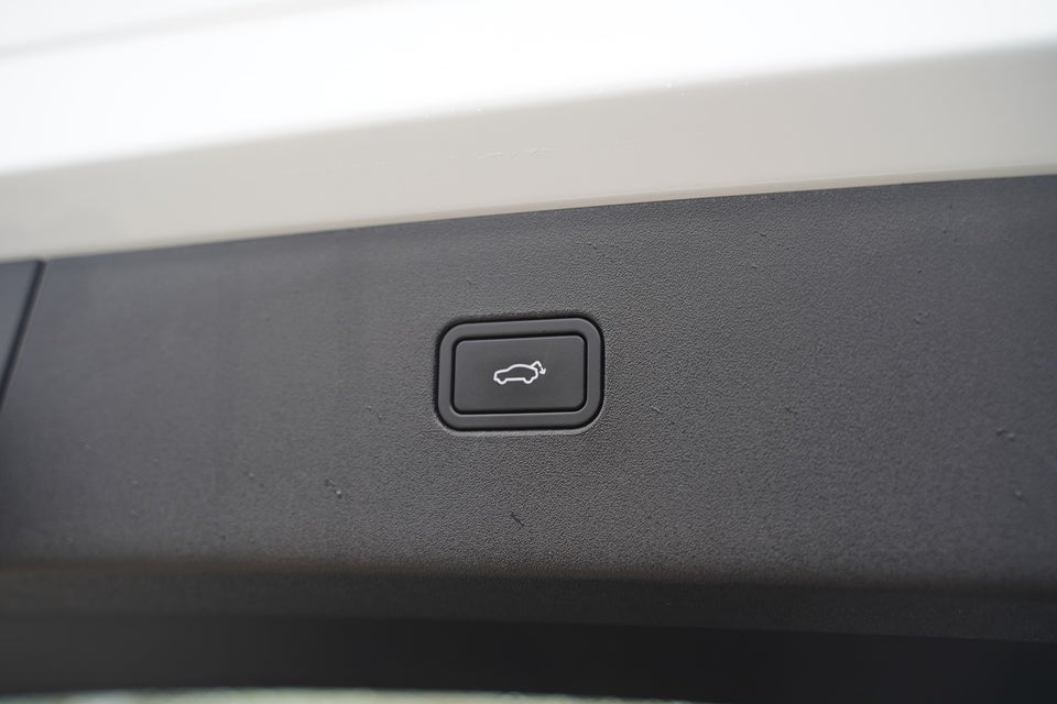 Volvo EX30 Twin Performance Plus 5d